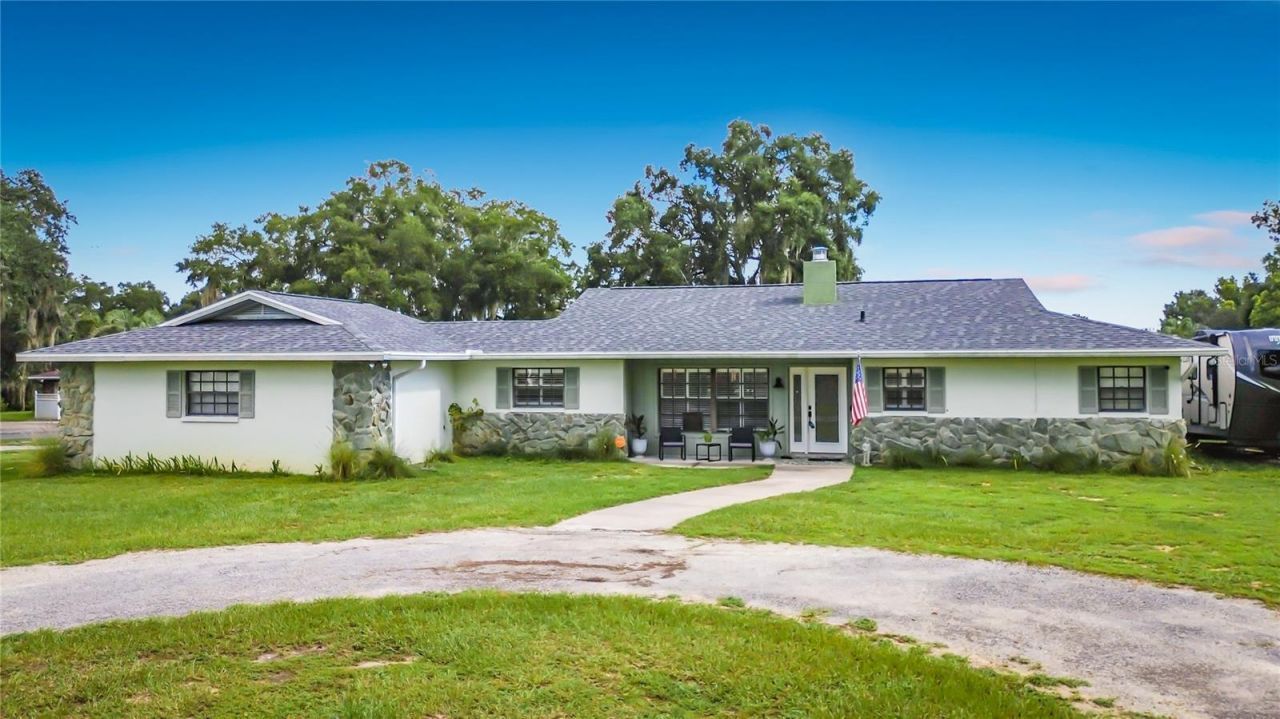 8801 E Cresco Lane, Inverness, FL 34450 Main Photo