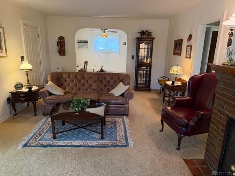 330 W 1st Street, Springfield Township, OH 45504 Photo 3