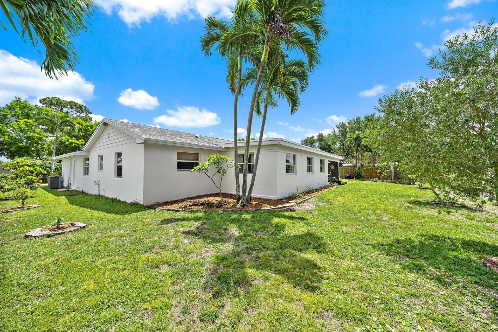 9831 Hyacinth Circle S, Palm Beach Gardens, FL 33410 Photo