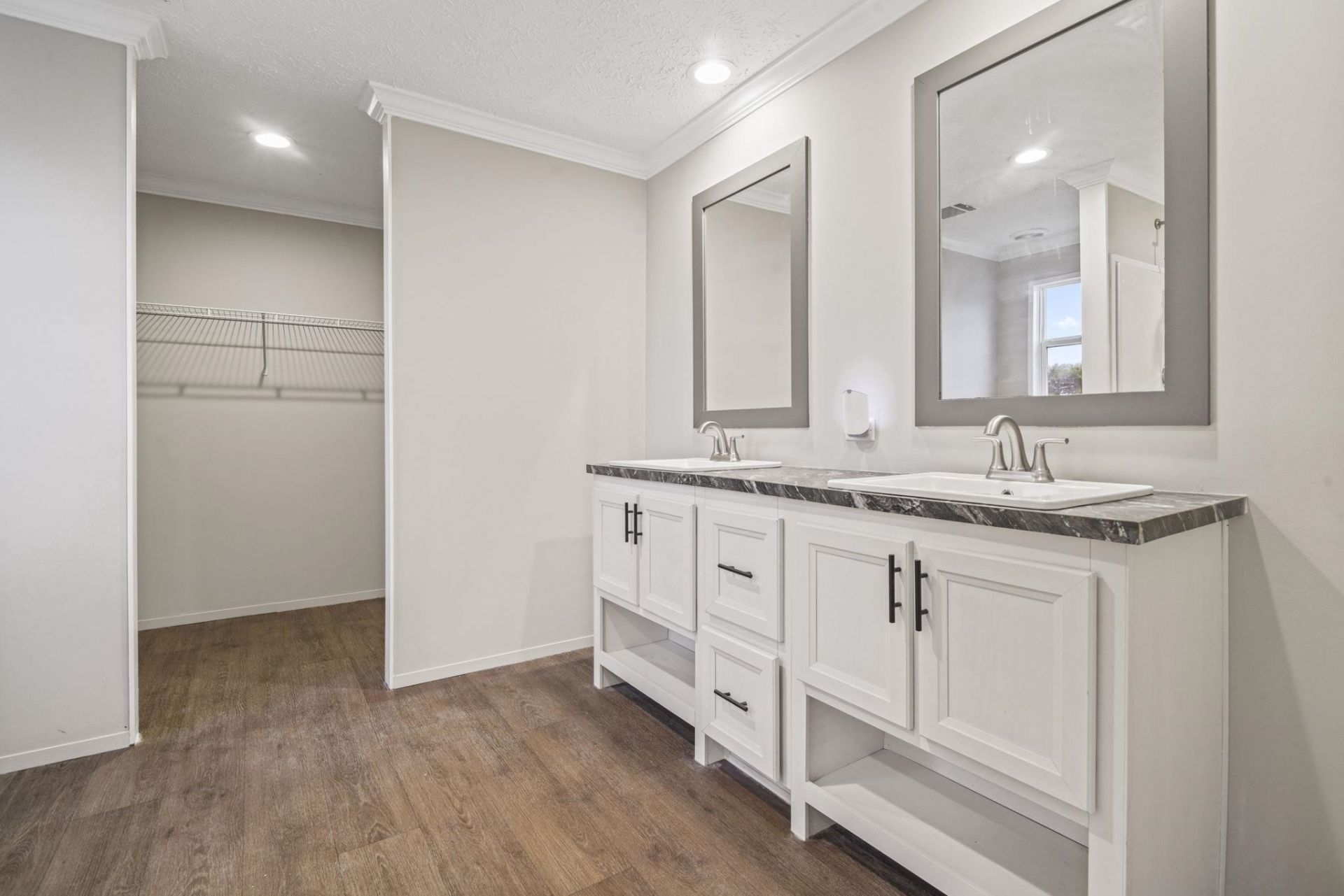 3288 Marshland Rd.  Photo 14