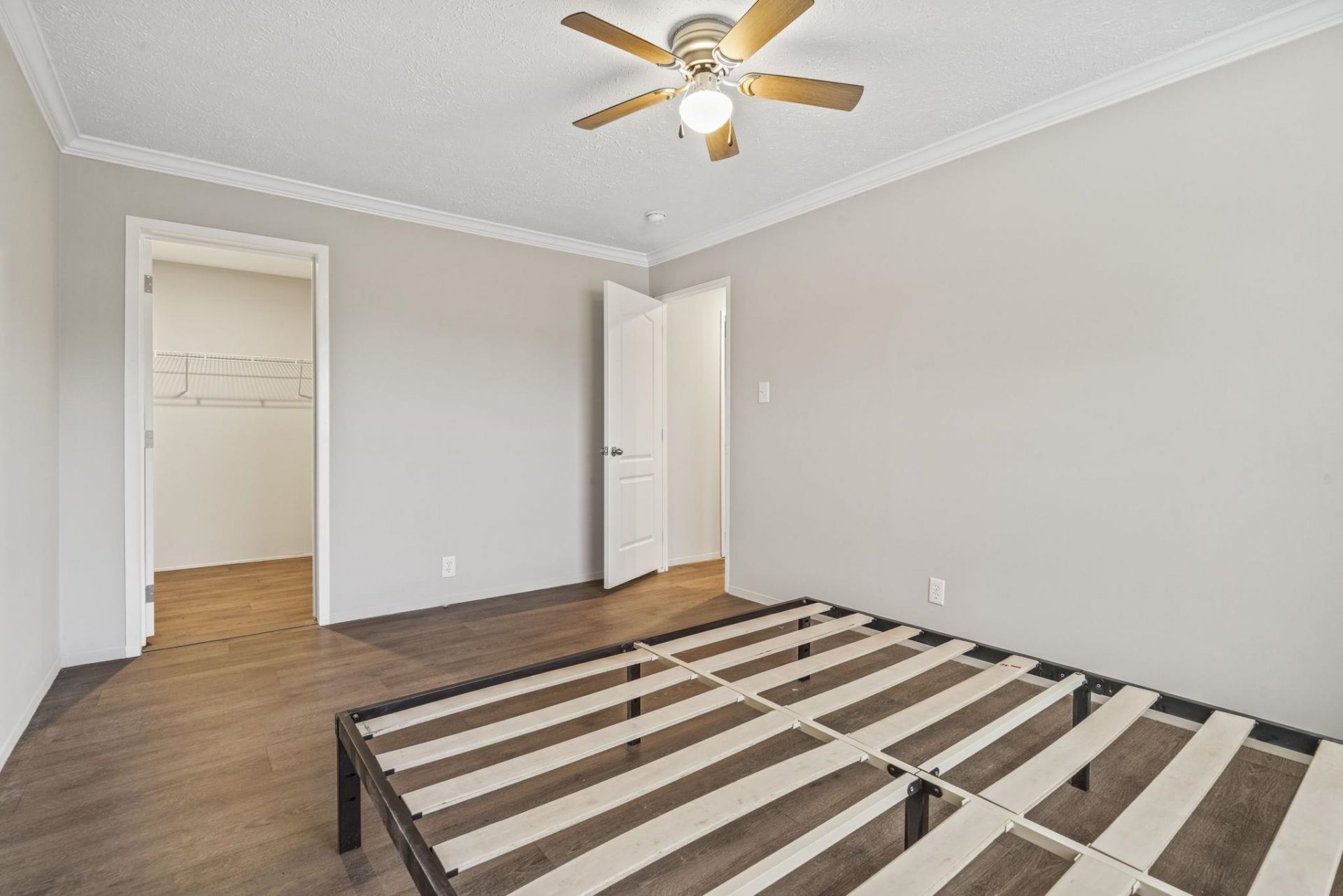 3288 Marshland Rd.  Photo 21