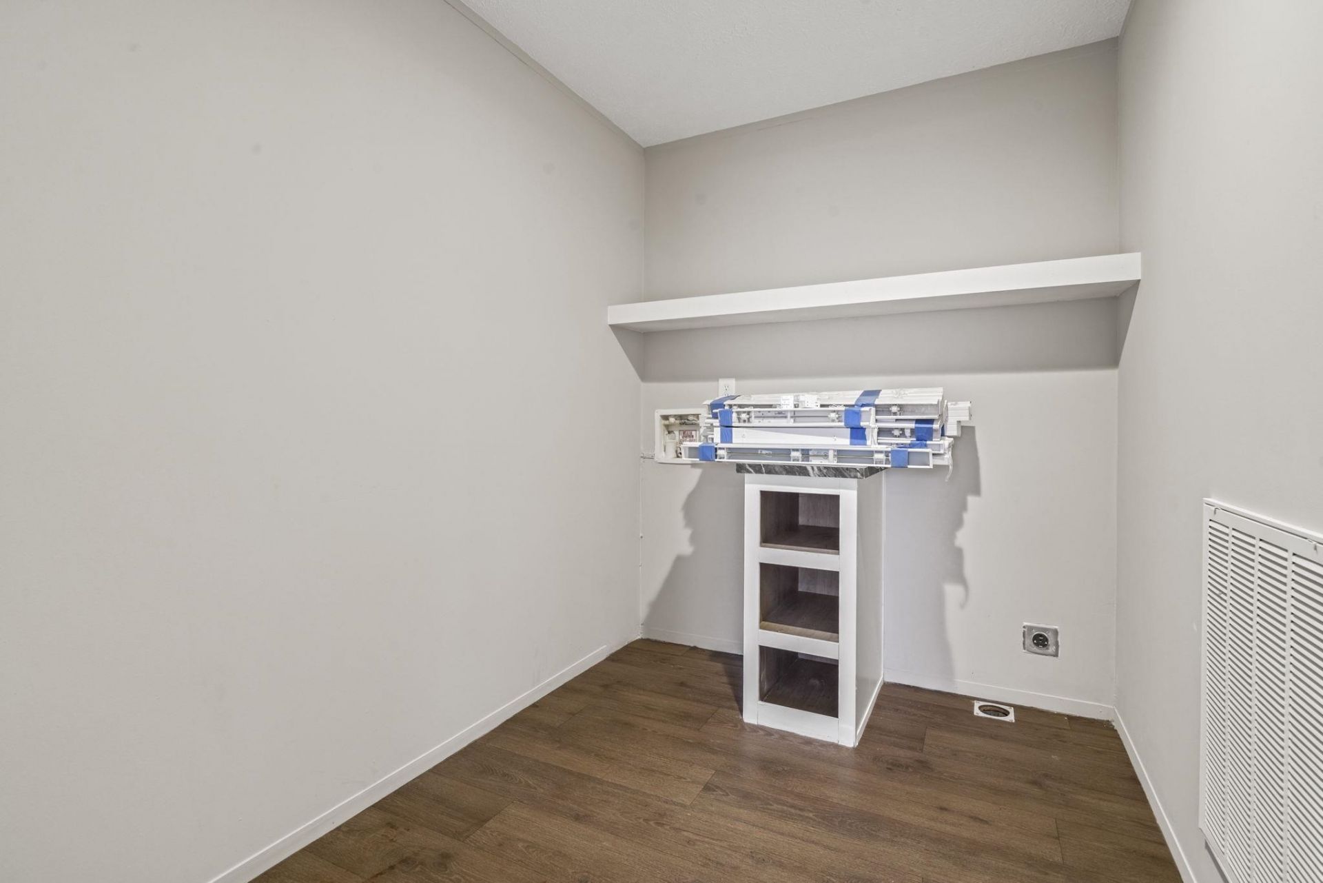 3288 Marshland Rd.  Photo 22