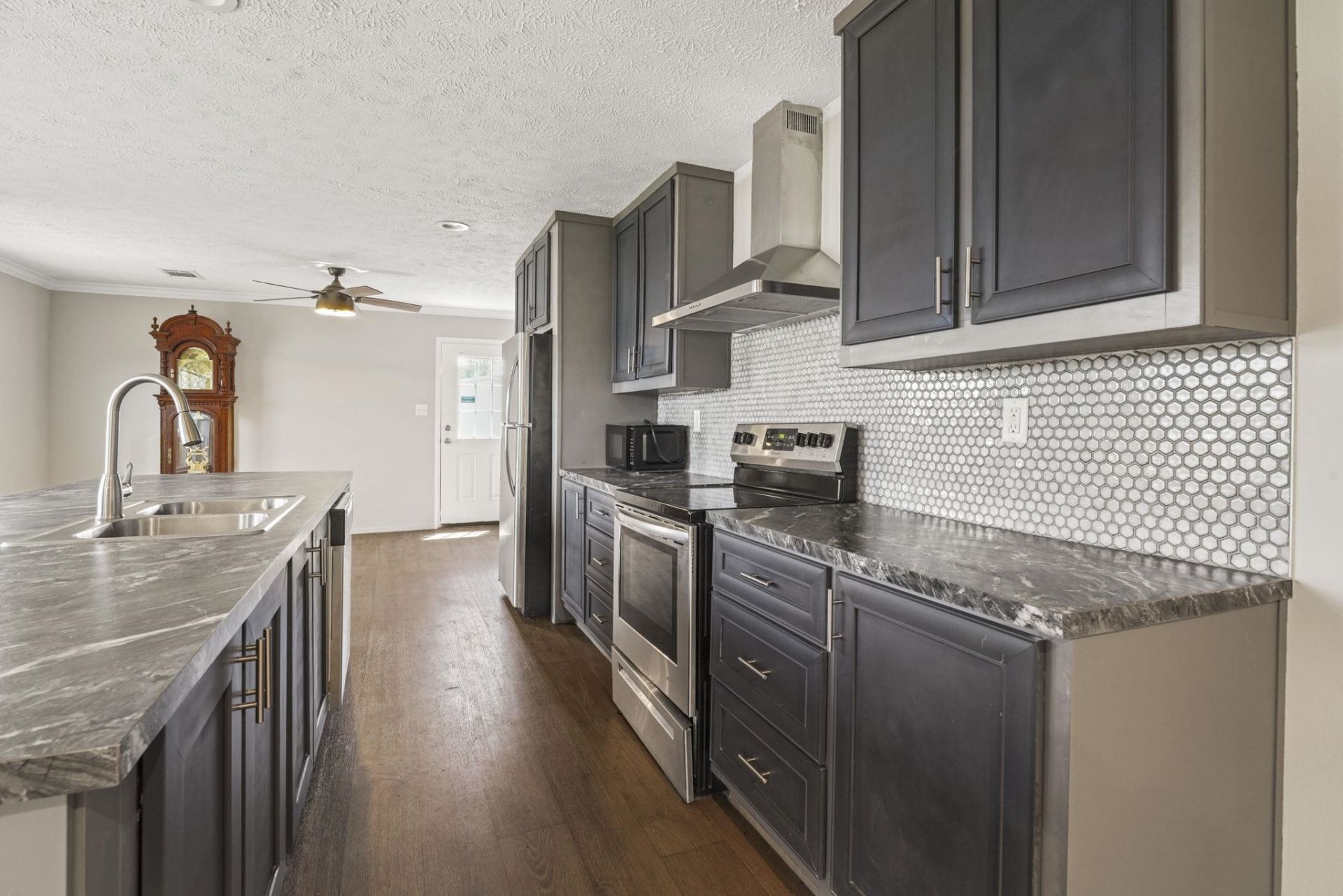 3288 Marshland Rd.  Photo 4