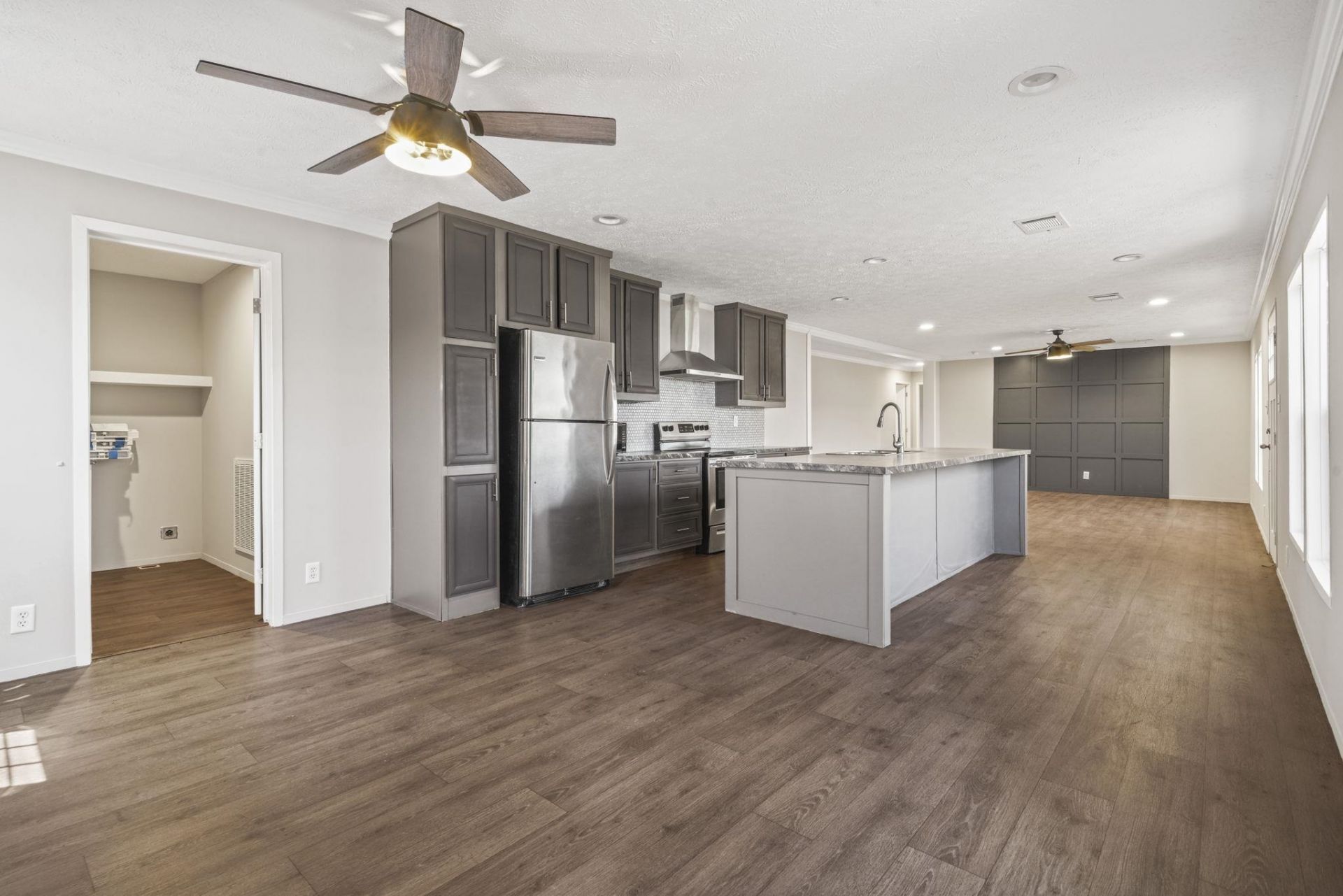 3288 Marshland Rd.  Photo 8