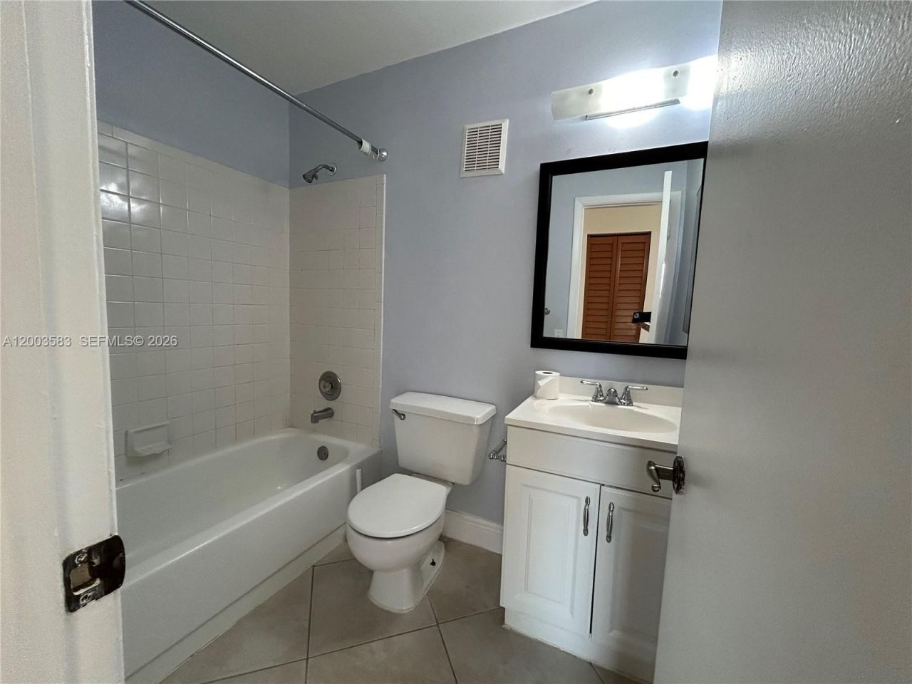 10613 NW 11th St , Unit 205, Pembroke Pines, FL 33026 Photo