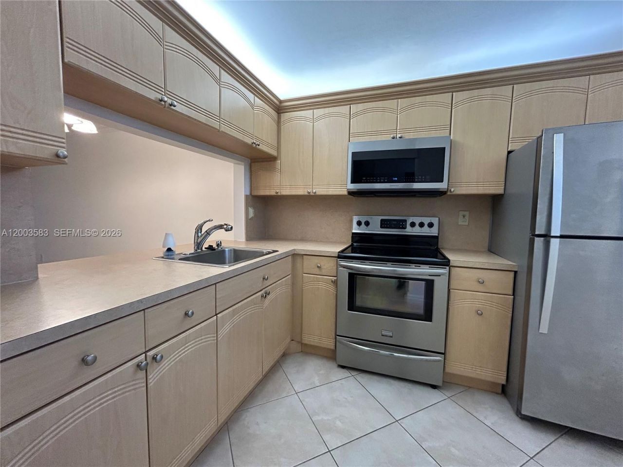 10613 NW 11th St , Unit 205, Pembroke Pines, FL 33026 Photo