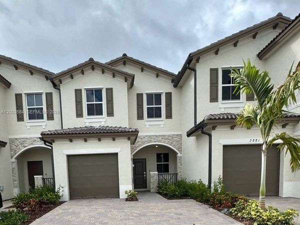 2877 SE 24 Avenue, Homestead, FL 33035