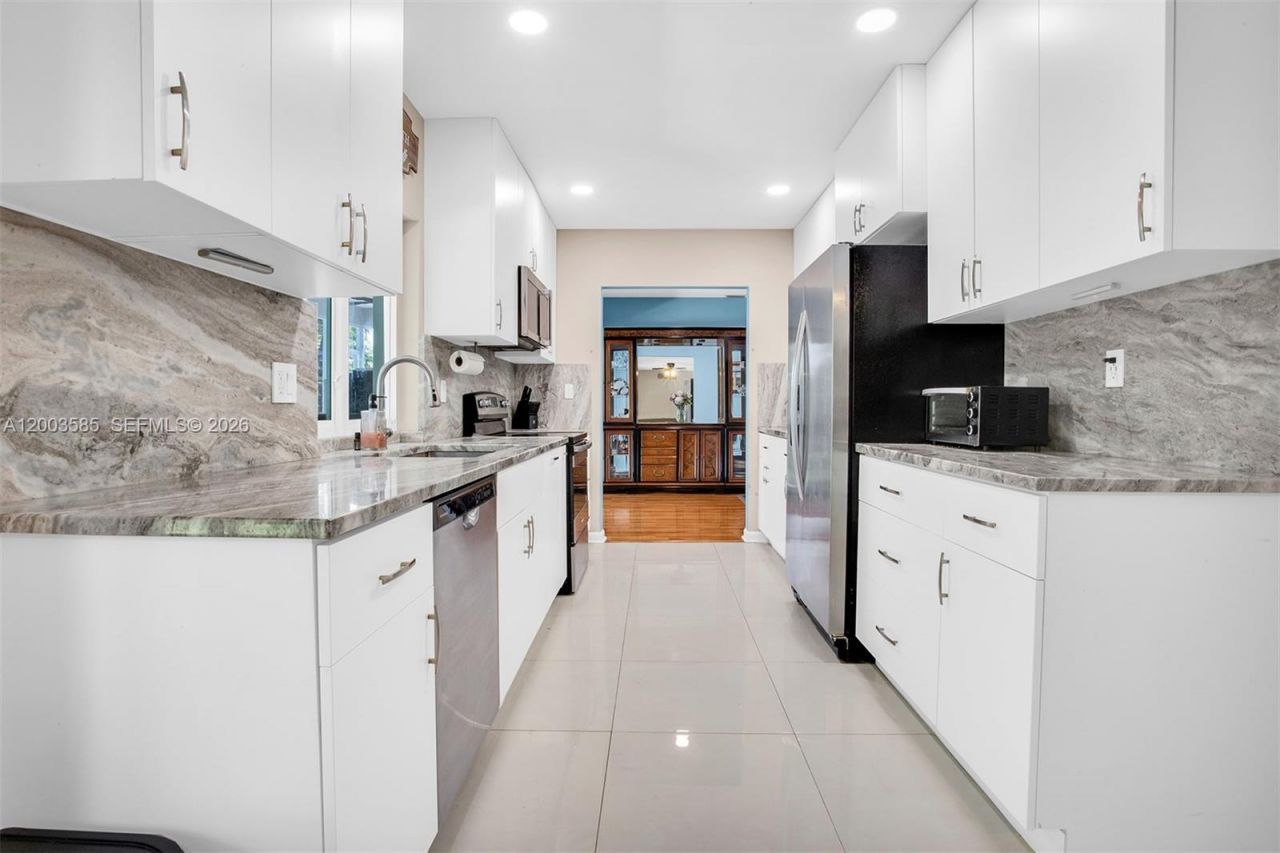 7481 NW 11th Pl, Plantation, FL 33313 Photo