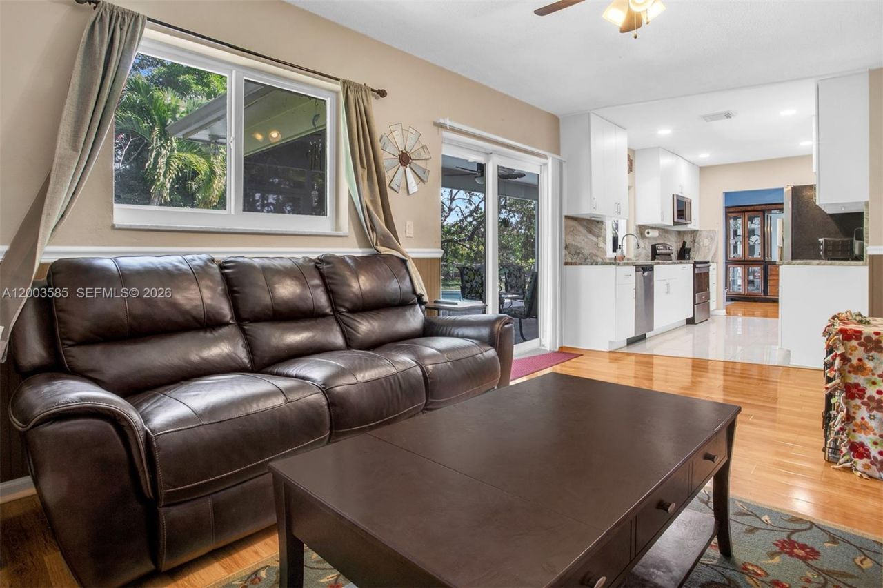 7481 NW 11th Pl, Plantation, FL 33313 Photo