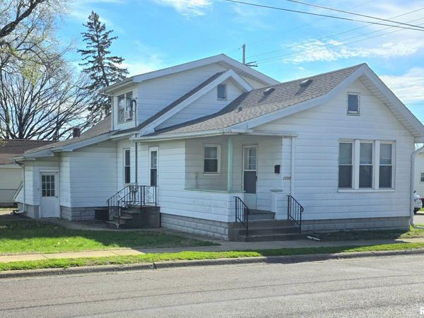 1208 E DIVISION Avenue, Peoria Heights, IL 61616