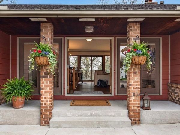 5740 Rosewood Lane N, Plymouth, MN 55442