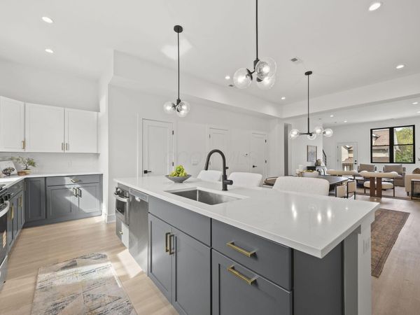 189 S Ohio Avenue , Columbus, OH 43205