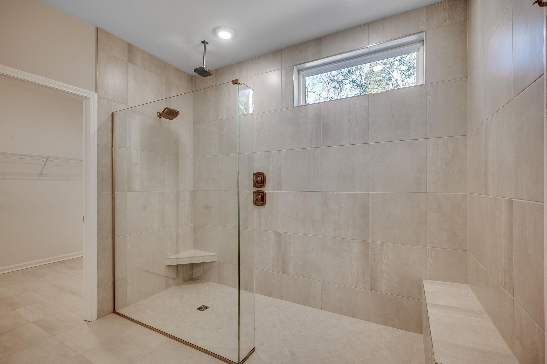 2704 Whitehorn Way  Photo 24