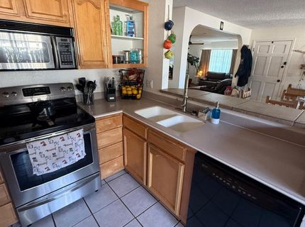 1408 Youngs Ave, Sacramento, CA 95838 Photo