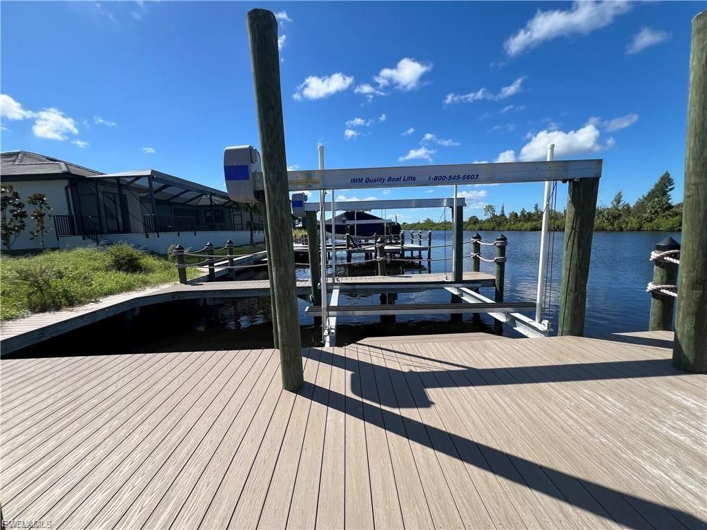 1524 NW 42nd Ave , Cape Coral, FL 33993 Photo