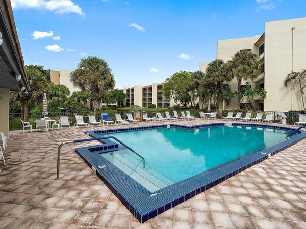 1605 Us-1, Unit E301, Jupiter, FL 33477