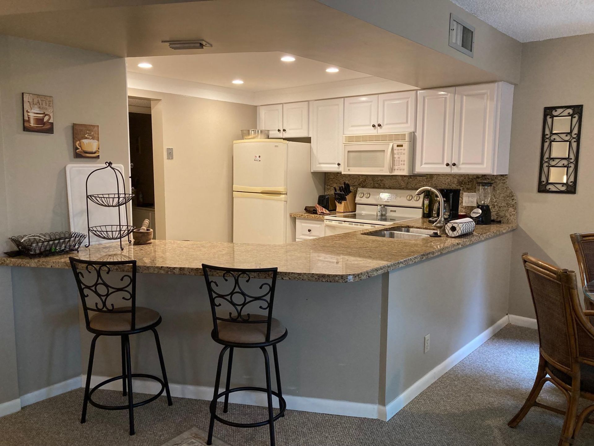 1605 Us-1, Unit E301, Jupiter, FL 33477 Photo