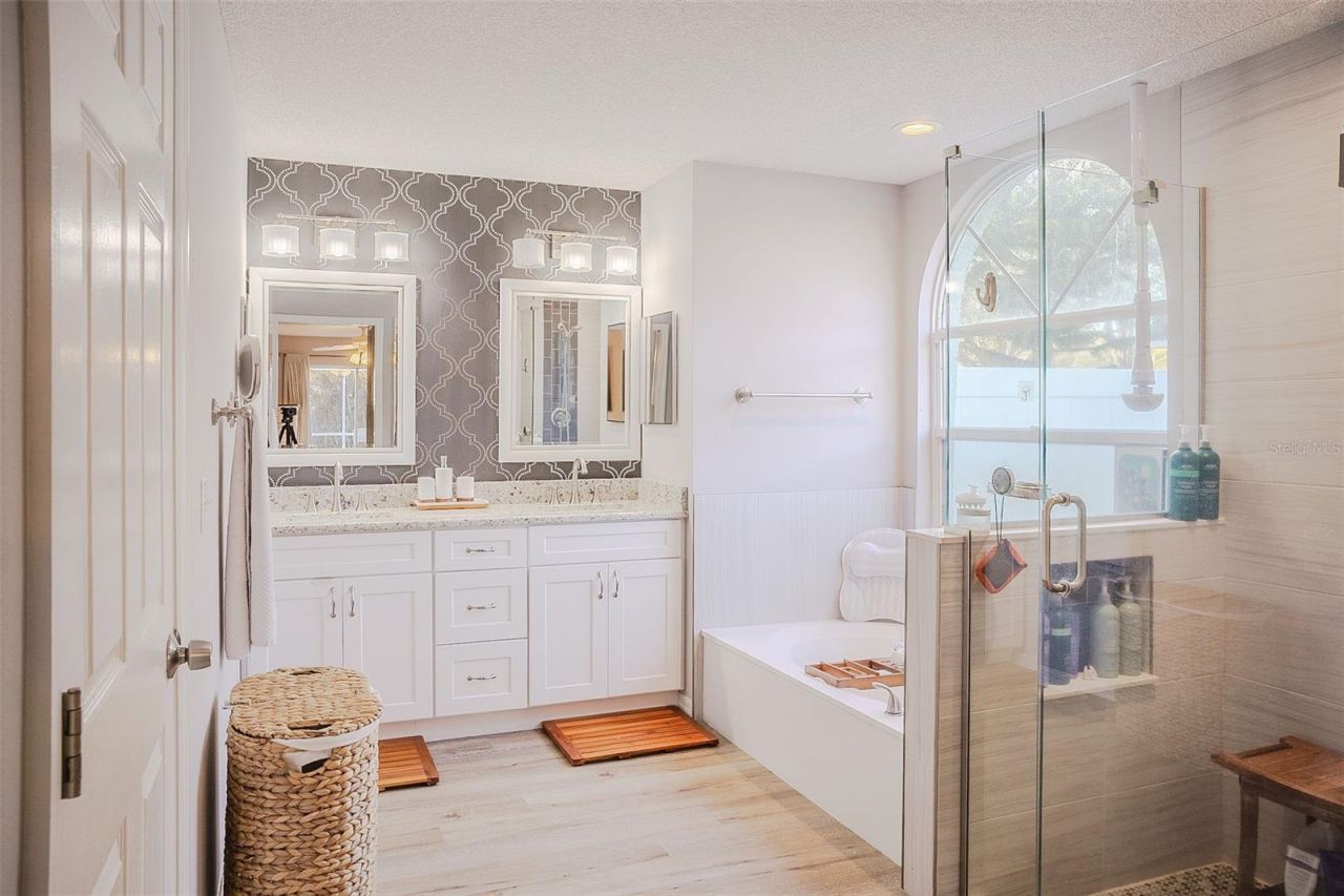 5795 Windsor Hill Drive , Port Orange, FL 32128 Photo