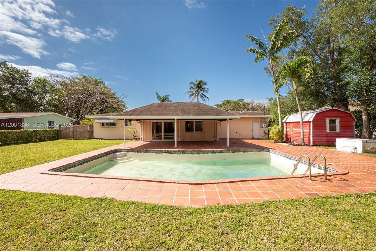 8355 SW 131st St , Pinecrest, FL 33156 Photo