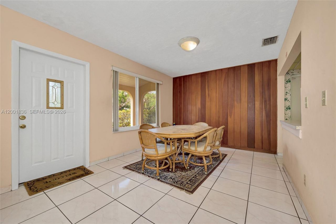 8355 SW 131st St , Pinecrest, FL 33156 Photo