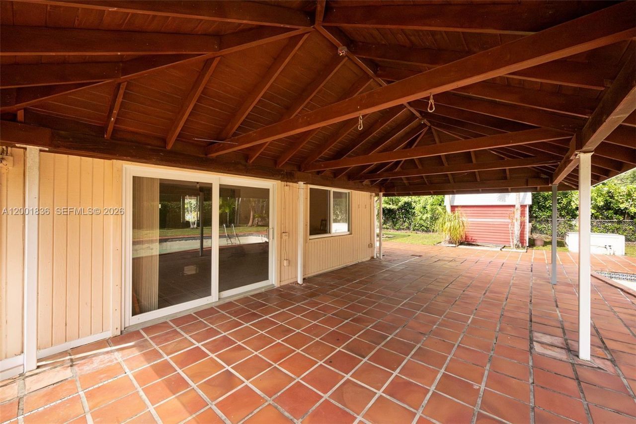 8355 SW 131st St , Pinecrest, FL 33156 Photo