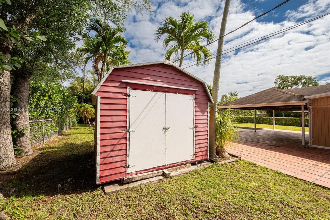 8355 SW 131st St , Pinecrest, FL 33156 Photo