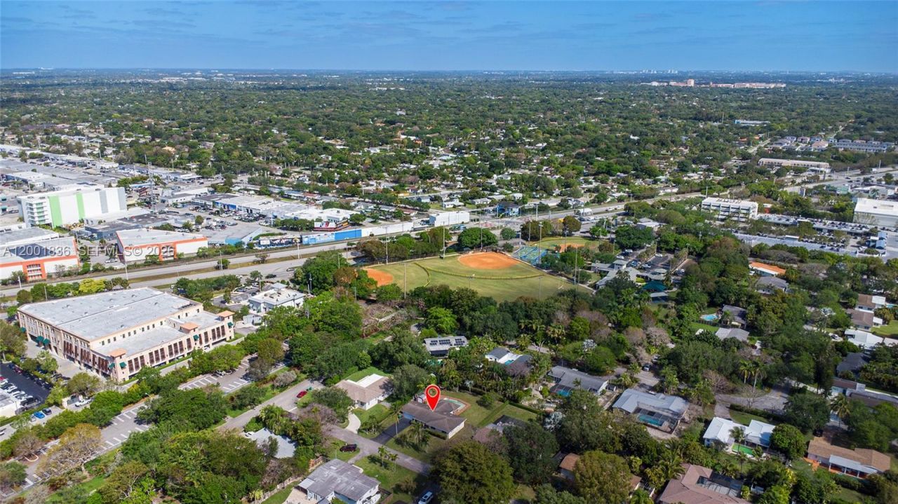 8355 SW 131st St , Pinecrest, FL 33156 Photo