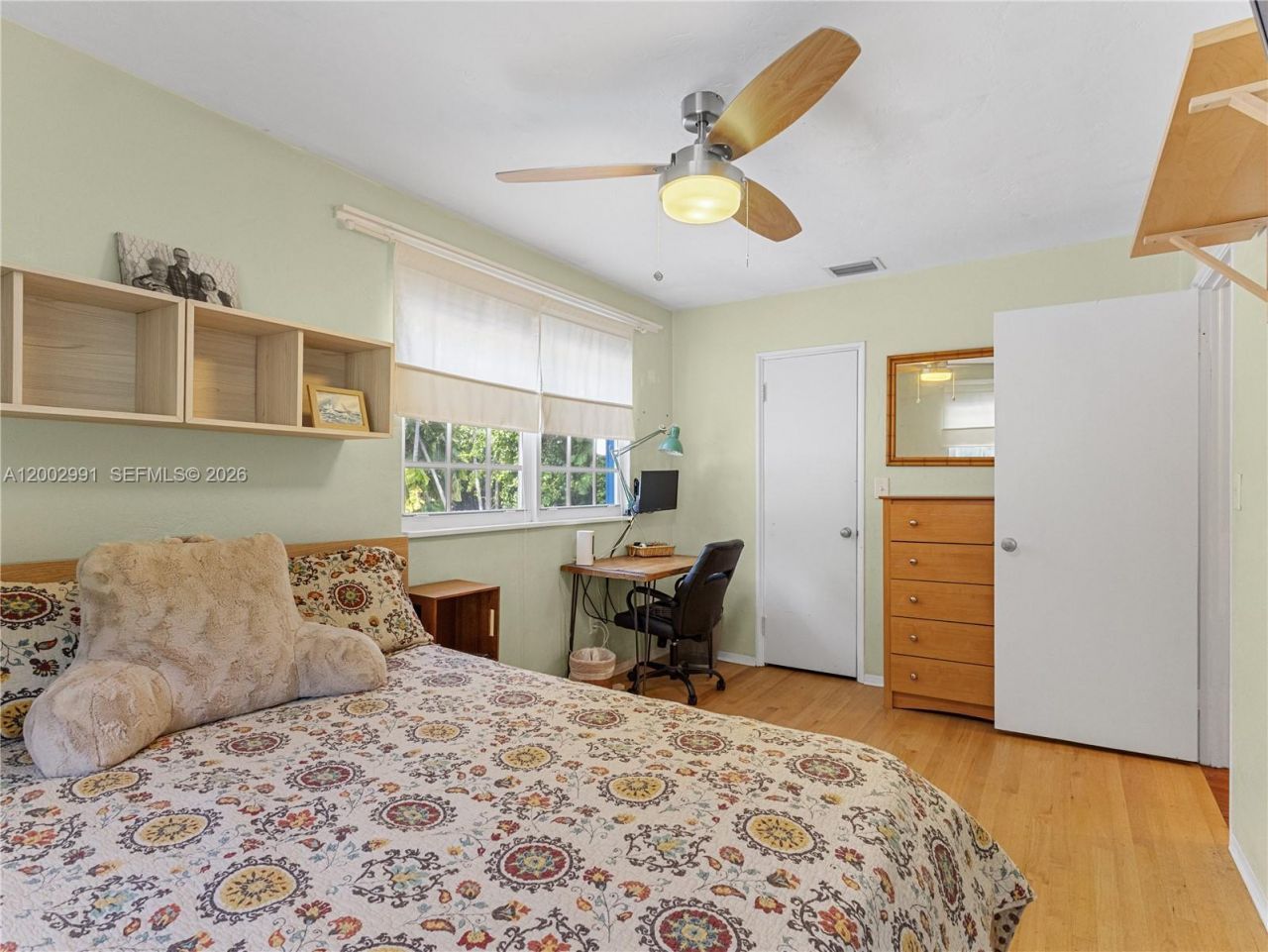 2724 NW 19th Ave , Miami, FL 33142 Photo