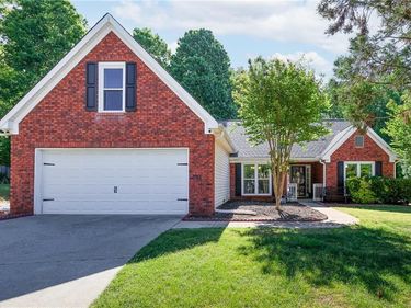 6332 Horizon Drive , Flowery Branch, GA 30542