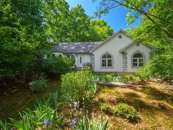 111 Allatoona Drive, Woodstock, GA 30189