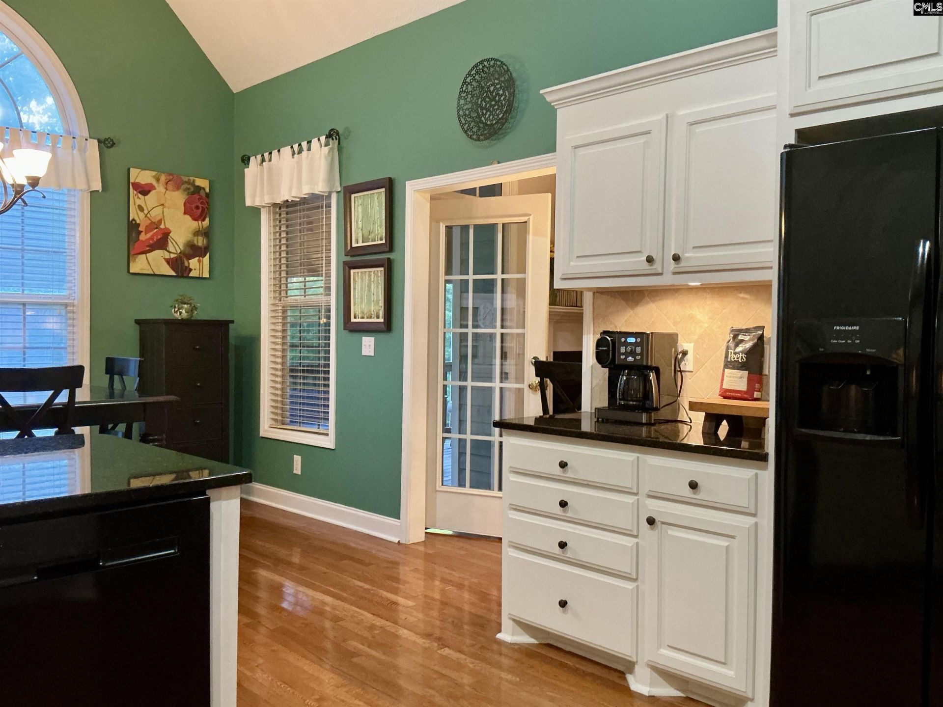 129 Athena Lane Photo 12