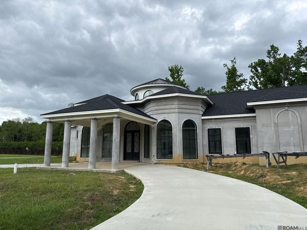 10201 Amelia Flower Ln, Baton Rouge, LA 70810