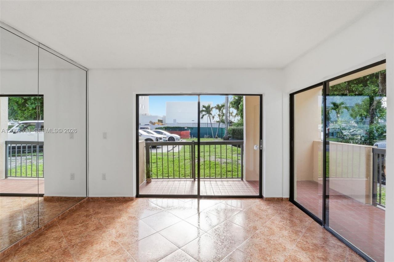 995 SW 84th Ave, Unit 126, Miami, FL 33144 Photo