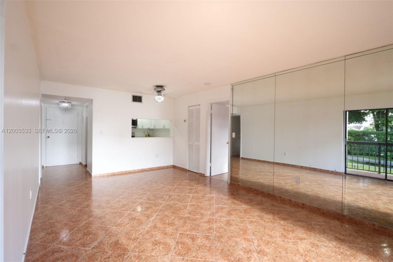995 SW 84th Ave, Unit 126, Miami, FL 33144 Photo
