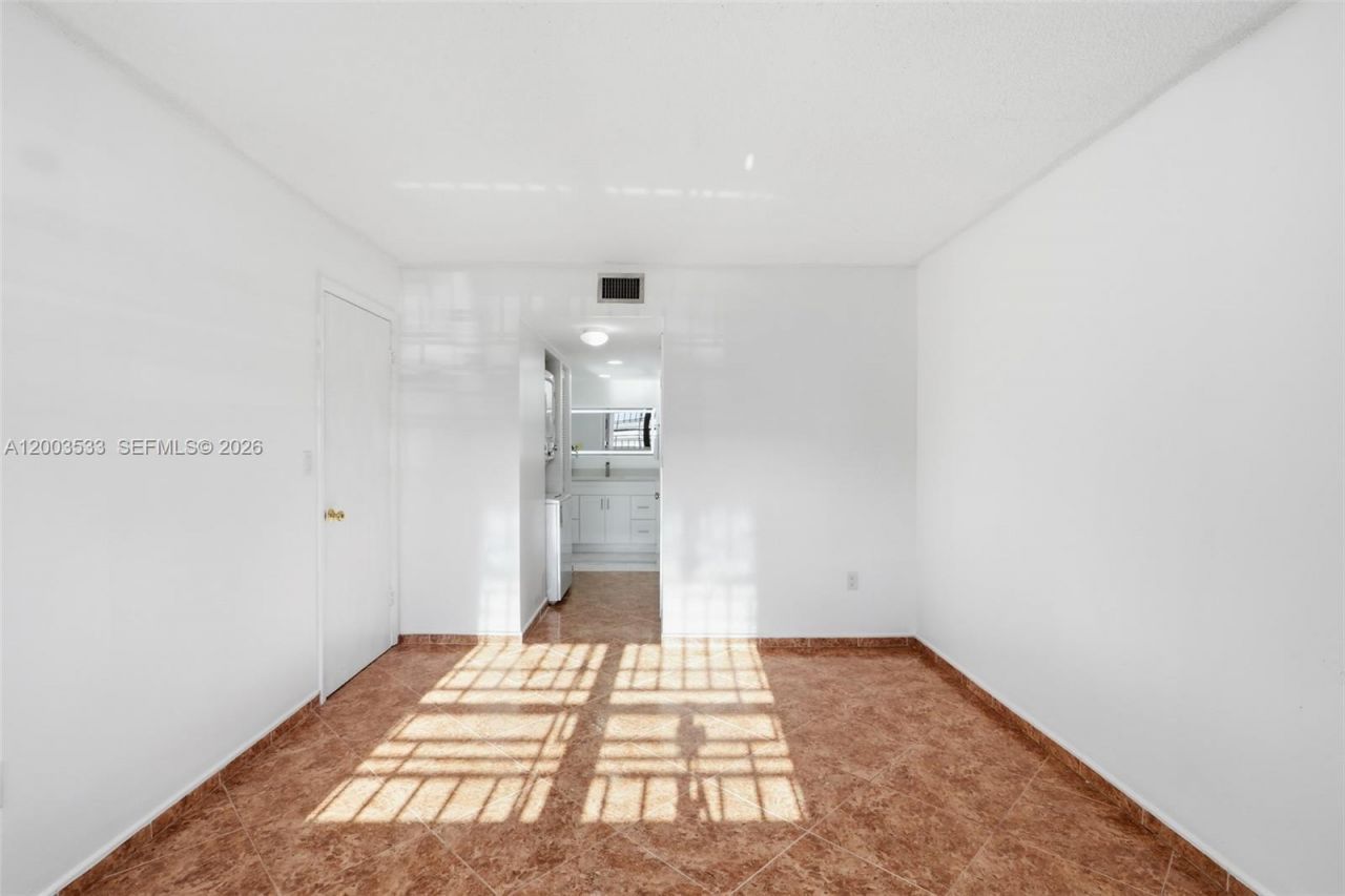 995 SW 84th Ave, Unit 126, Miami, FL 33144 Photo