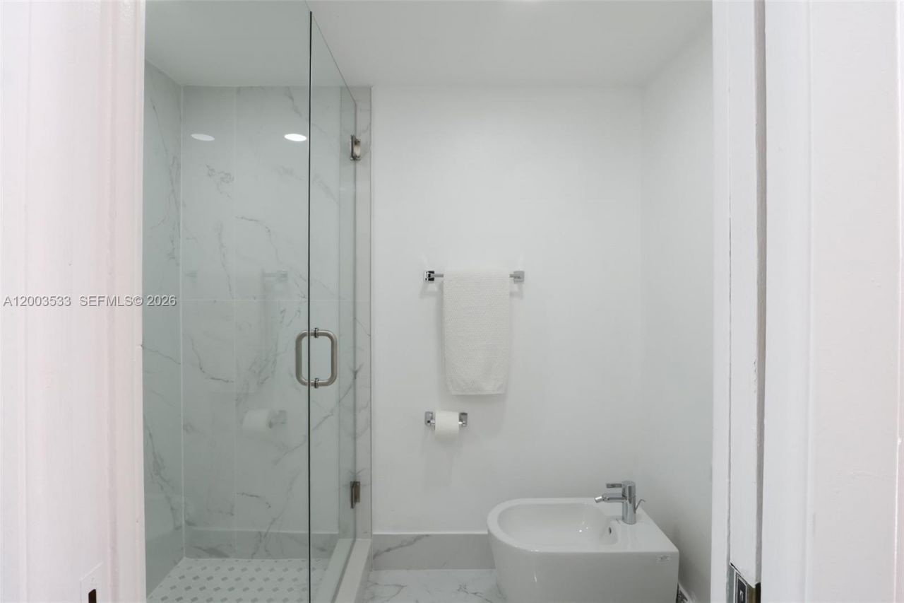 995 SW 84th Ave, Unit 126, Miami, FL 33144 Photo