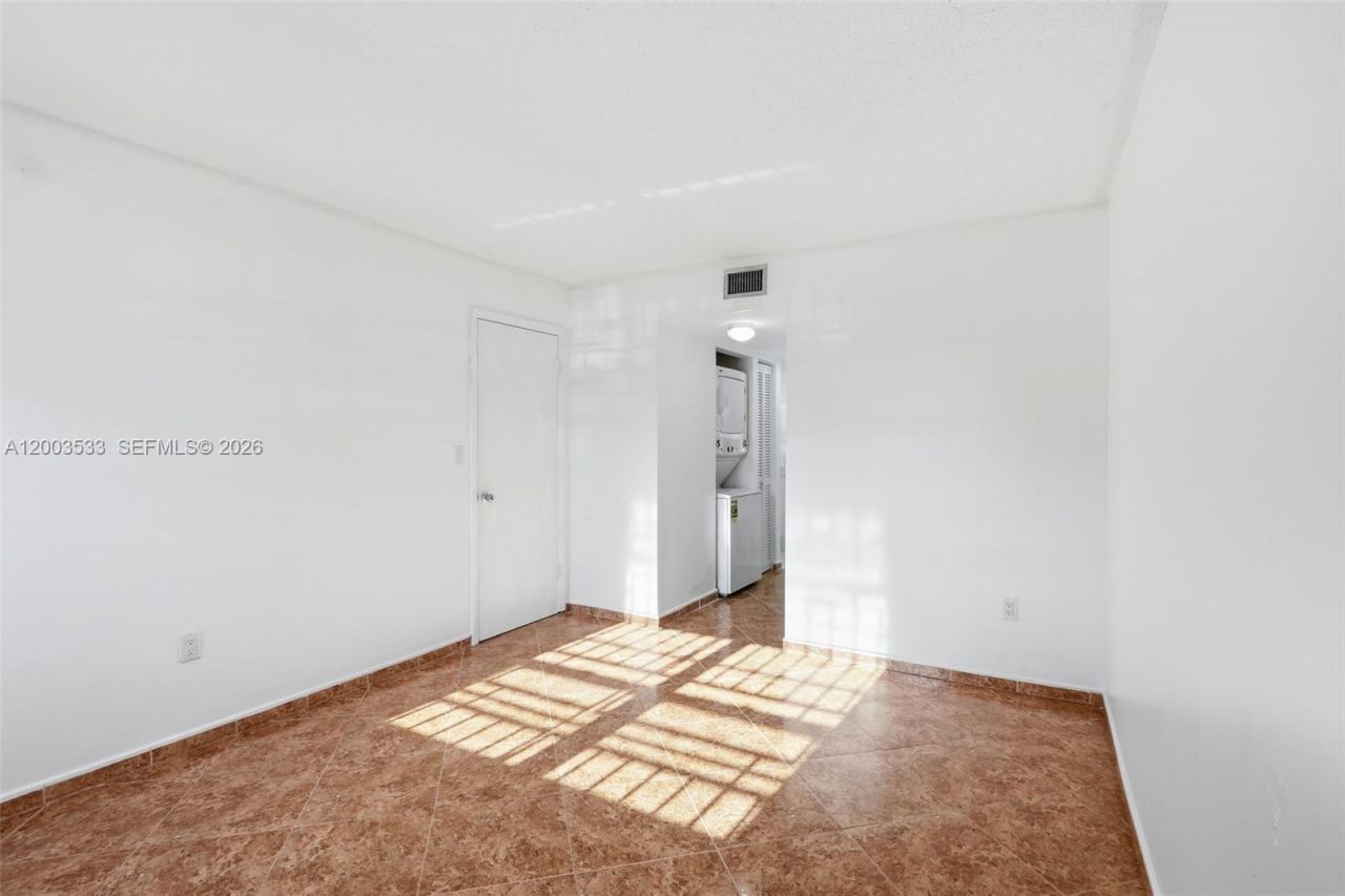 995 SW 84th Ave, Unit 126, Miami, FL 33144 Photo