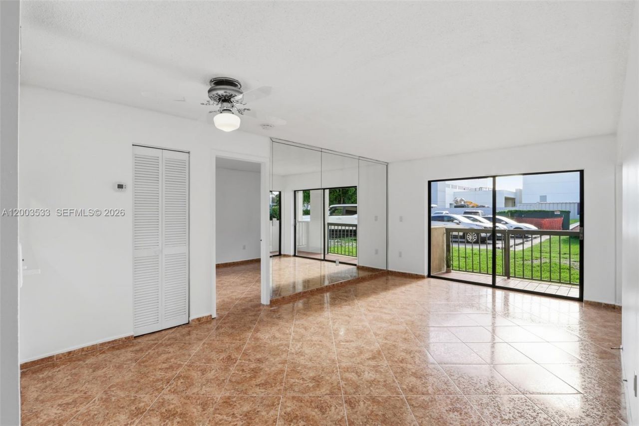 995 SW 84th Ave, Unit 126, Miami, FL 33144 Photo