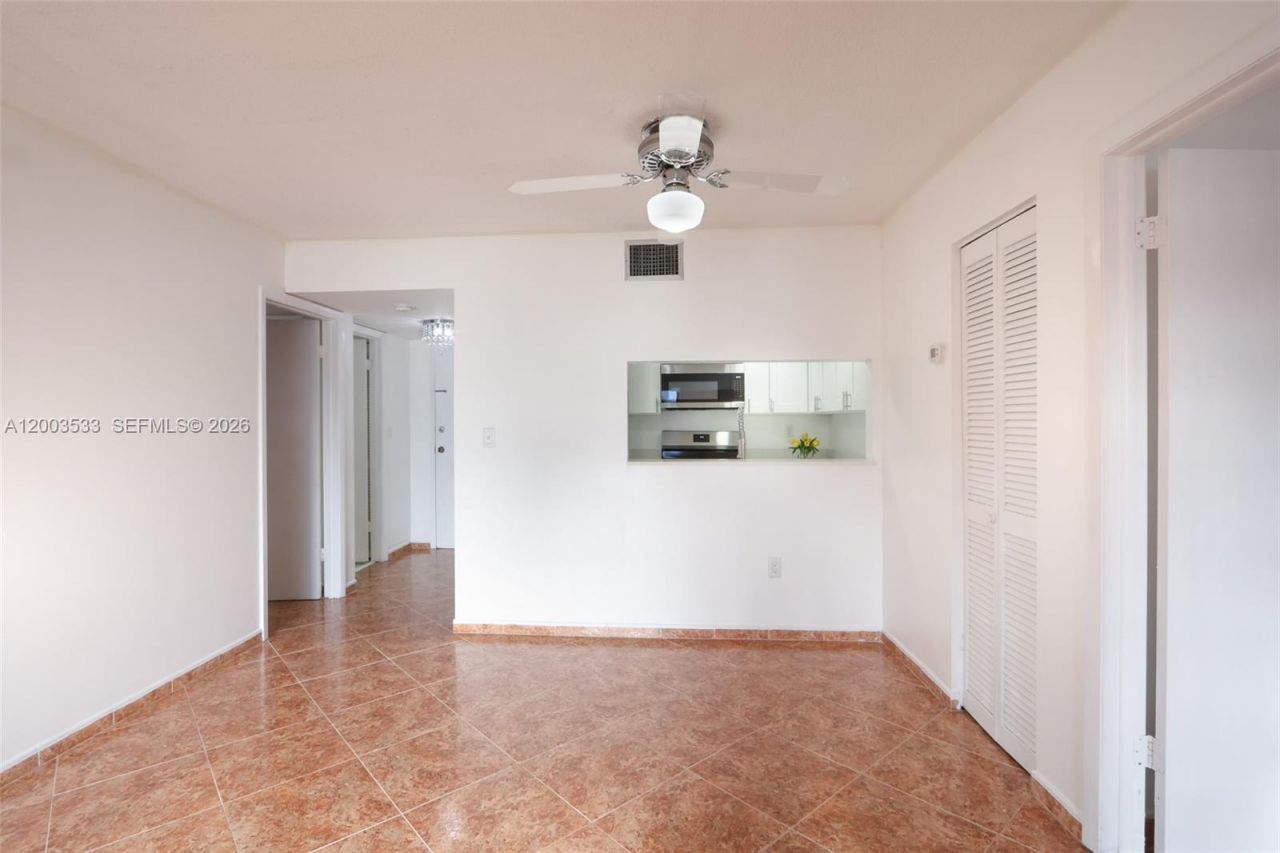995 SW 84th Ave, Unit 126, Miami, FL 33144 Photo