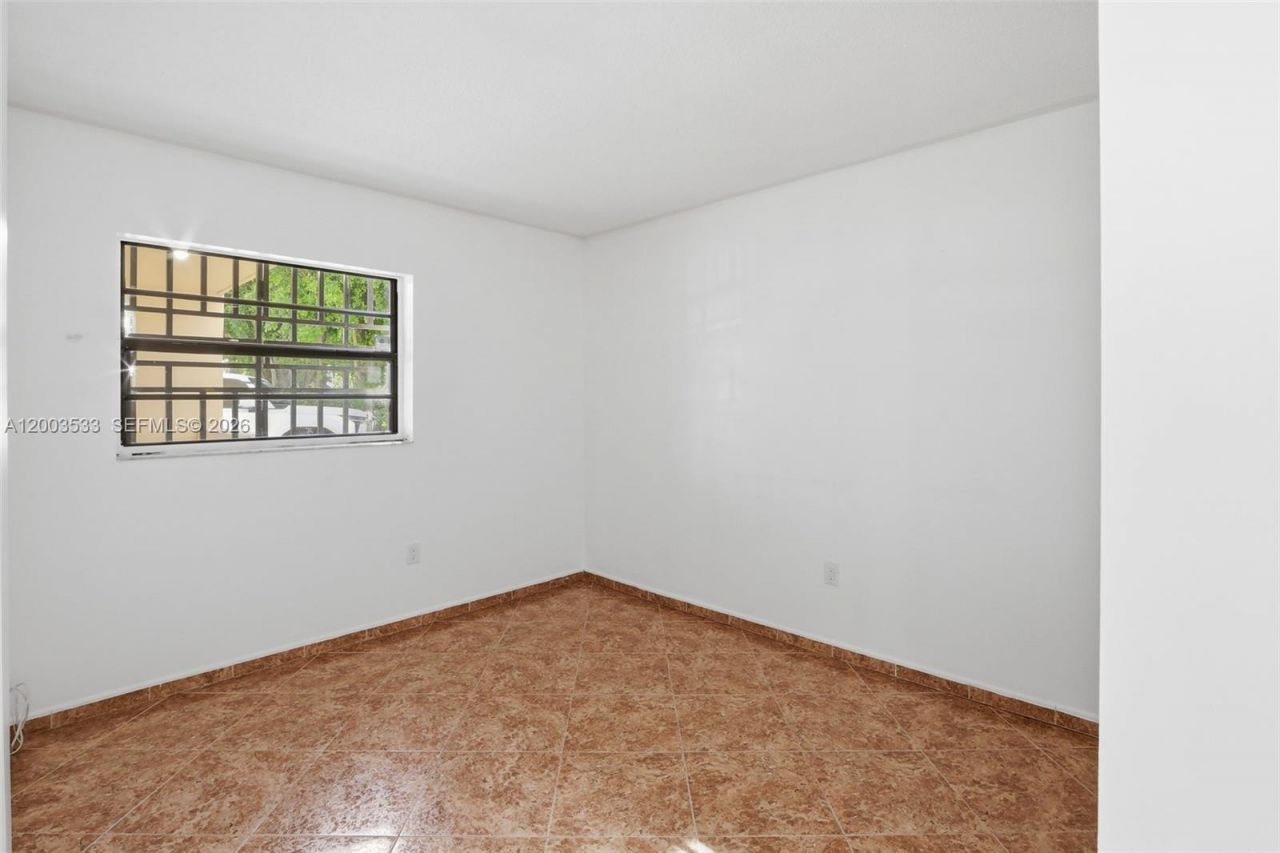 995 SW 84th Ave, Unit 126, Miami, FL 33144 Photo