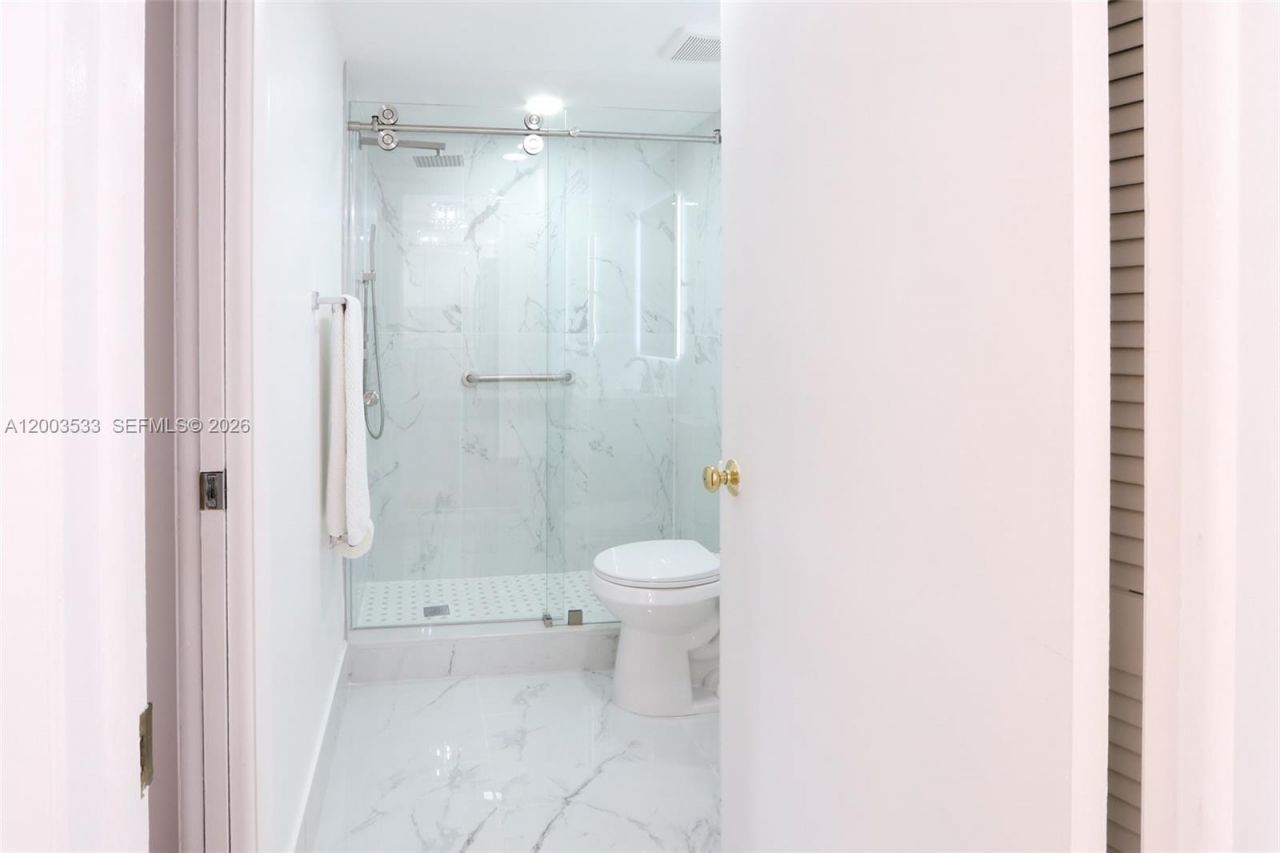 995 SW 84th Ave, Unit 126, Miami, FL 33144 Photo