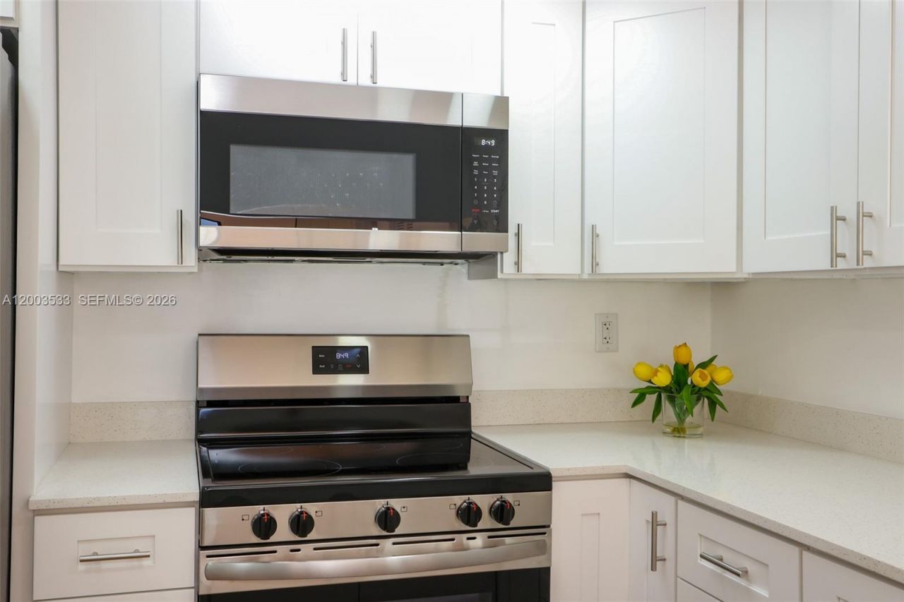 995 SW 84th Ave, Unit 126, Miami, FL 33144 Photo