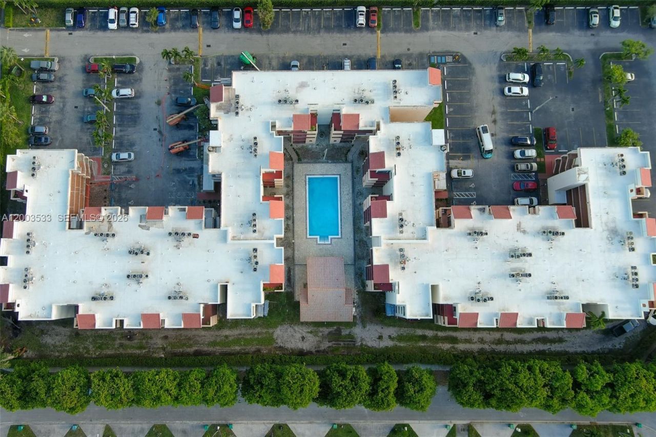 995 SW 84th Ave, Unit 126, Miami, FL 33144 Photo