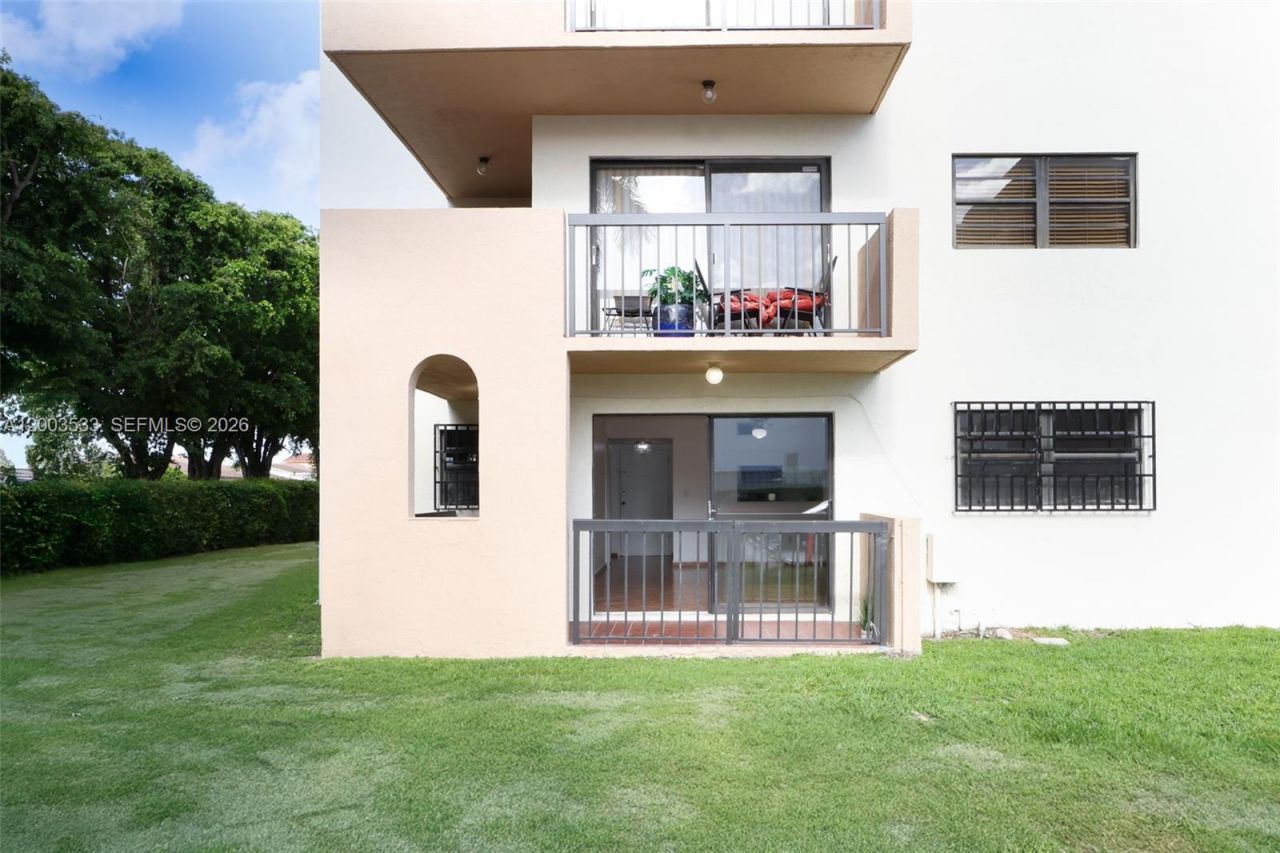 995 SW 84th Ave, Unit 126, Miami, FL 33144 Photo