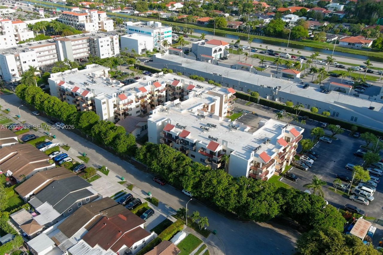 995 SW 84th Ave, Unit 126, Miami, FL 33144 Photo