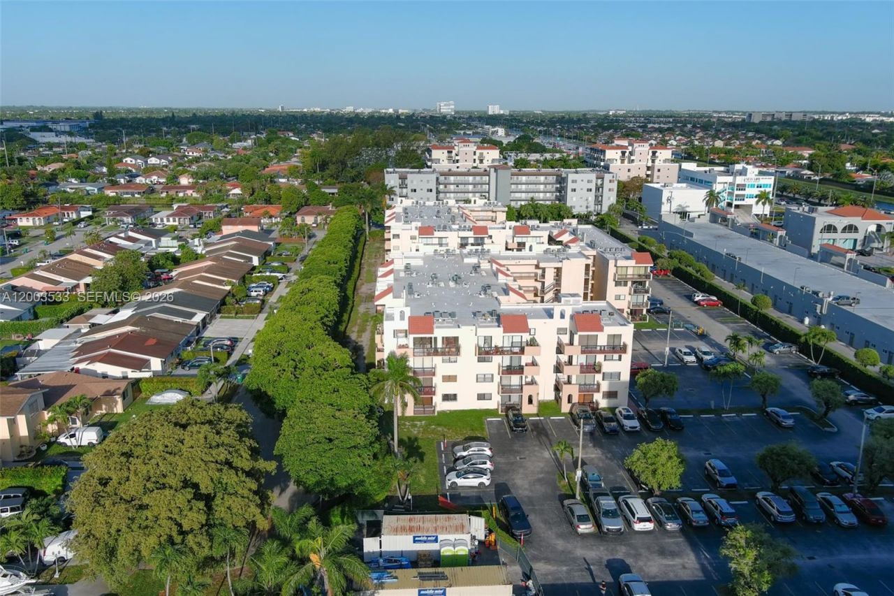 995 SW 84th Ave, Unit 126, Miami, FL 33144 Photo