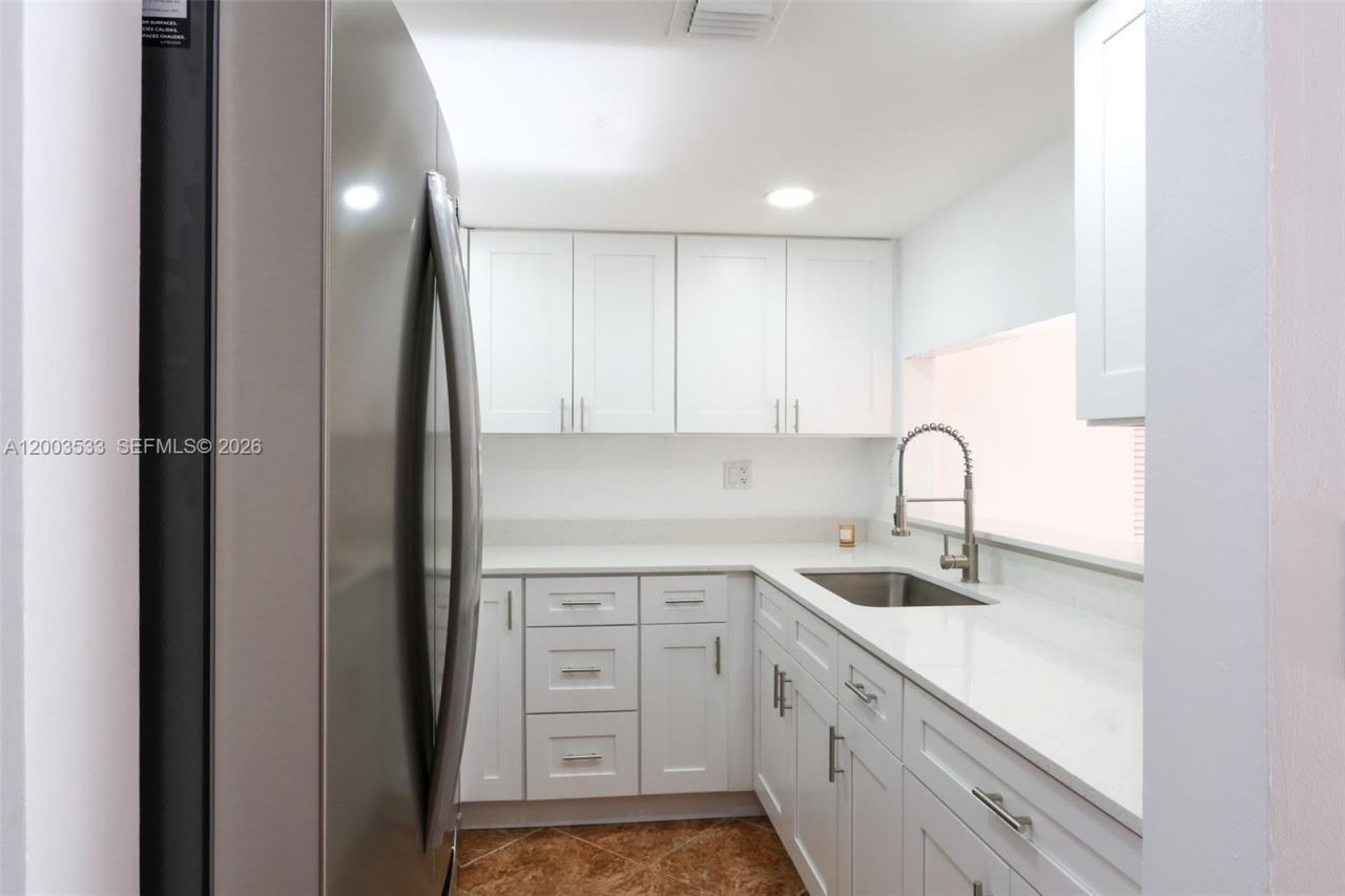 995 SW 84th Ave, Unit 126, Miami, FL 33144 Photo