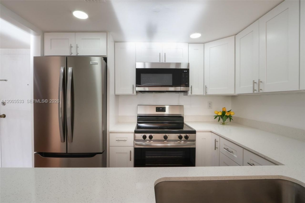 995 SW 84th Ave, Unit 126, Miami, FL 33144 Photo