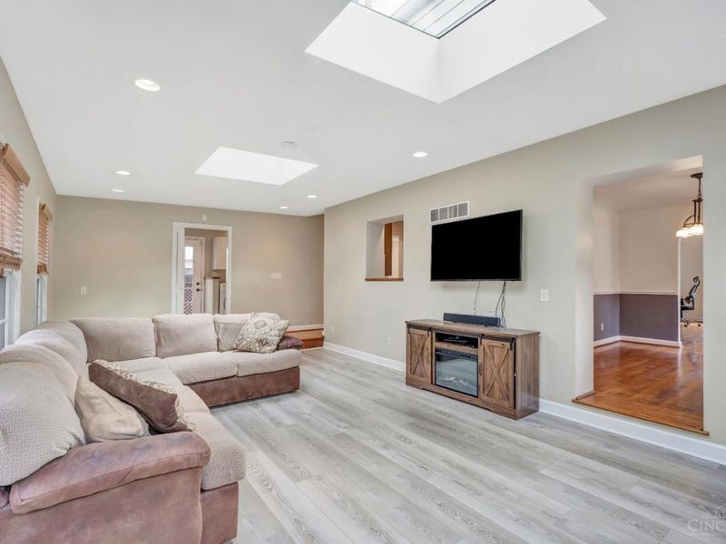 965 Congress Avenue, Glendale, OH 45246 Photo 12