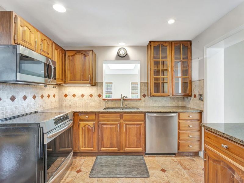 965 Congress Avenue, Glendale, OH 45246 Photo 9